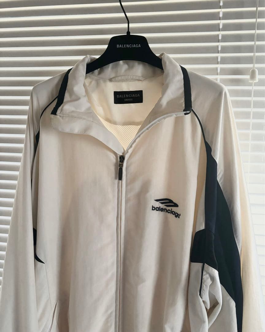 balenciagaトラックジャケット