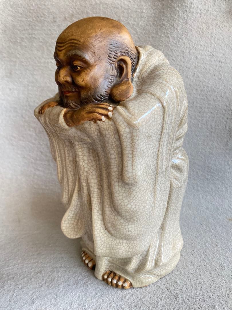 布袋尊敬の置物（敷板付き）