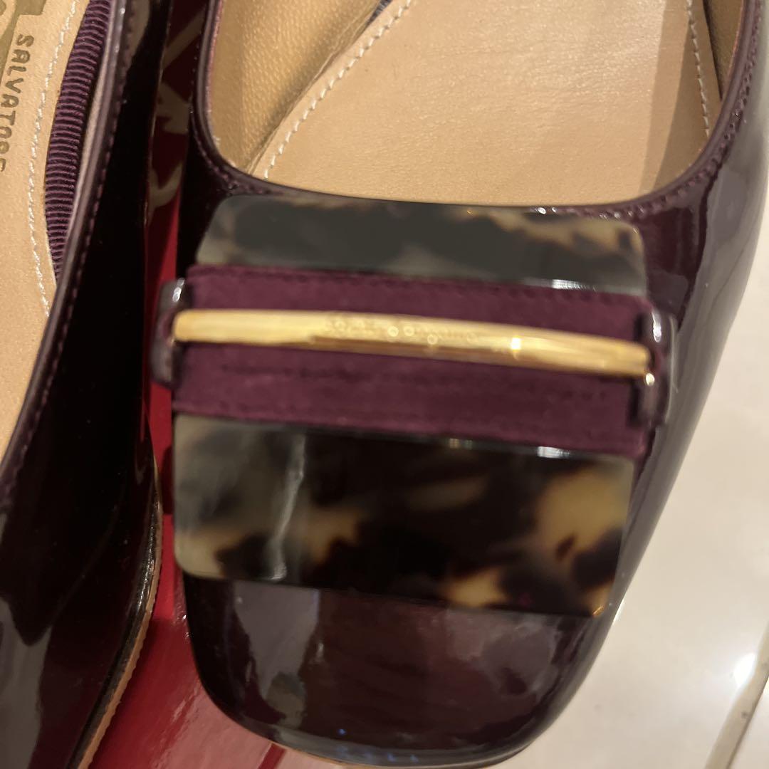 Ferragamo ワイン色　ローヒール