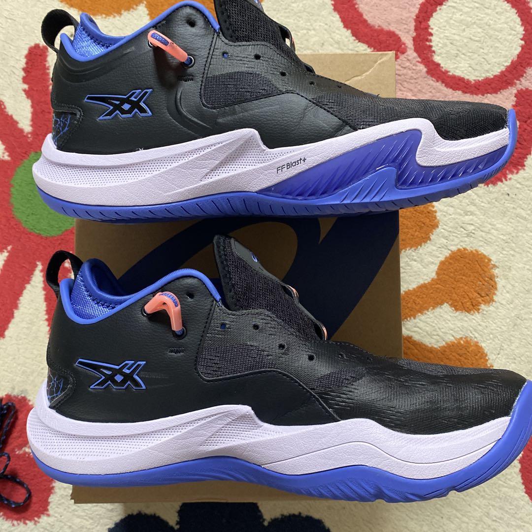 アシックス　NOVA SURGE LOW2