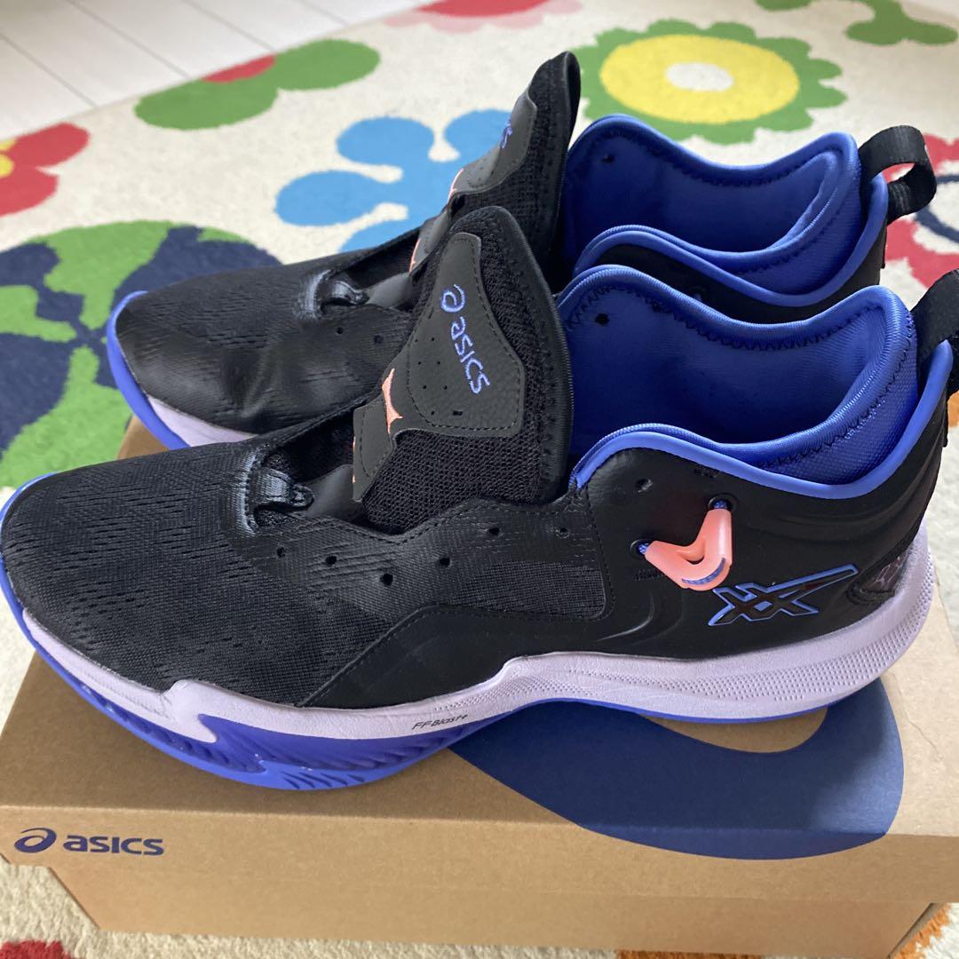 アシックス　NOVA SURGE LOW2
