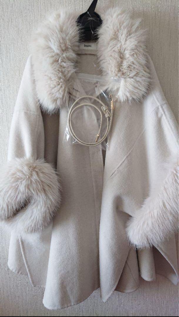 完売 SNIDEL ファー付きミドルケープコート