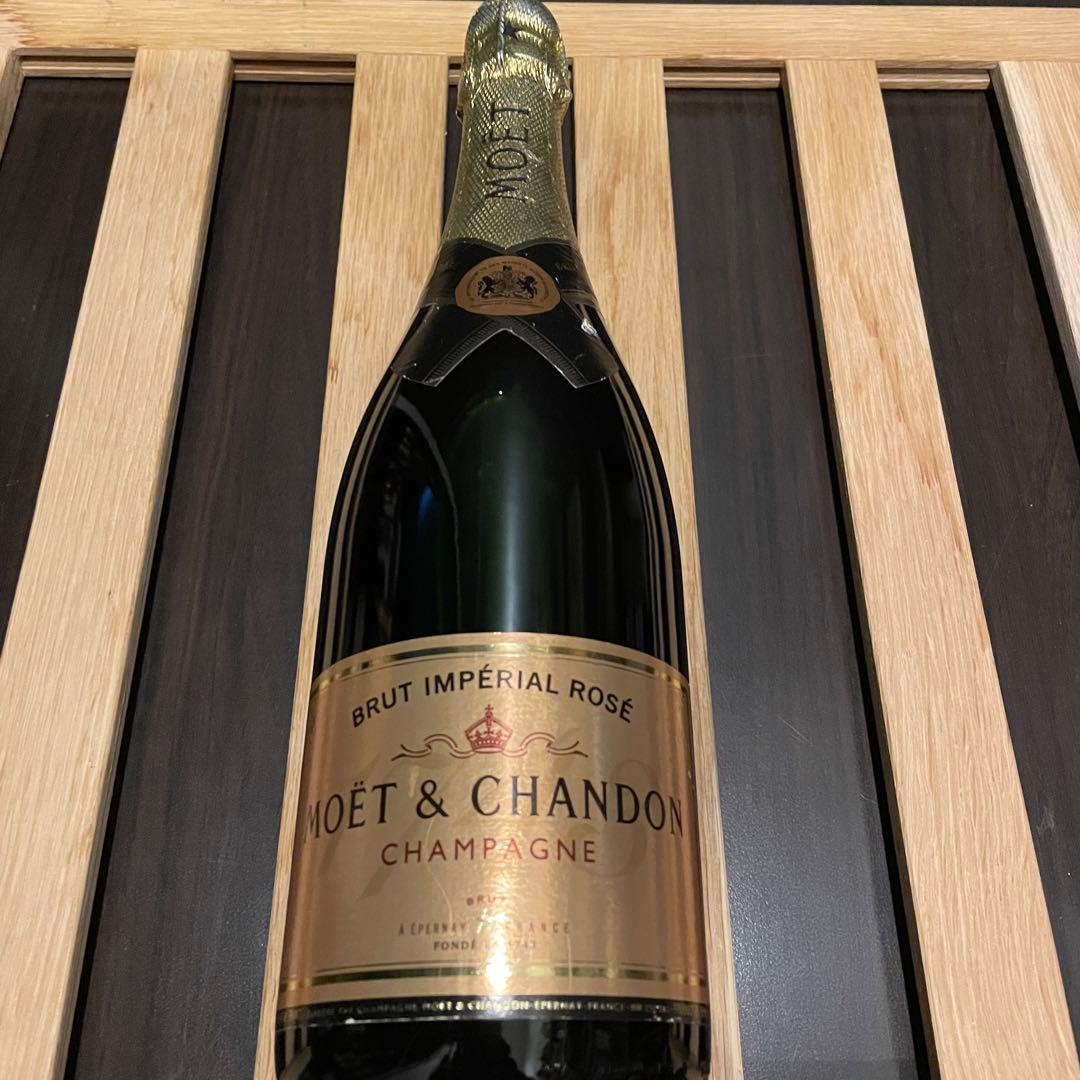 古酒入門　モエ・エ・シャンドン　ロゼ　1990年代 NV プルミエ・キュヴェ / モエ・エ・シャンドン 1990年代 *微細