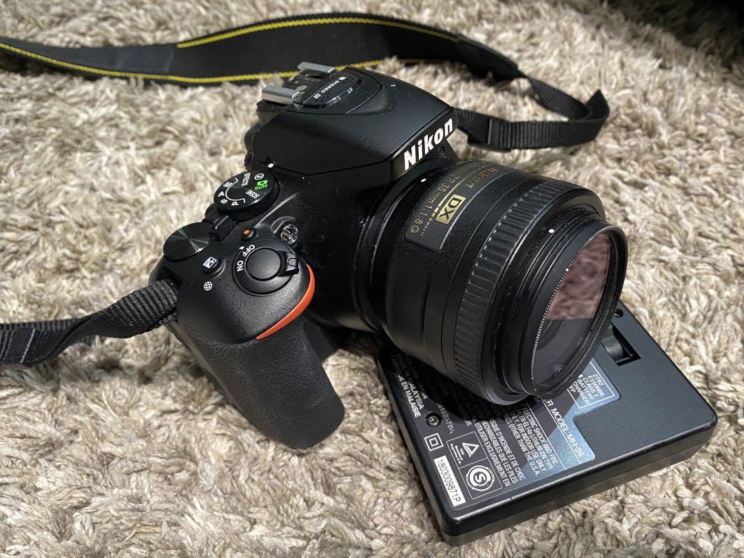 【美品】Nikon D5600 本体　標準レンズと単焦点レンズ2個付属
