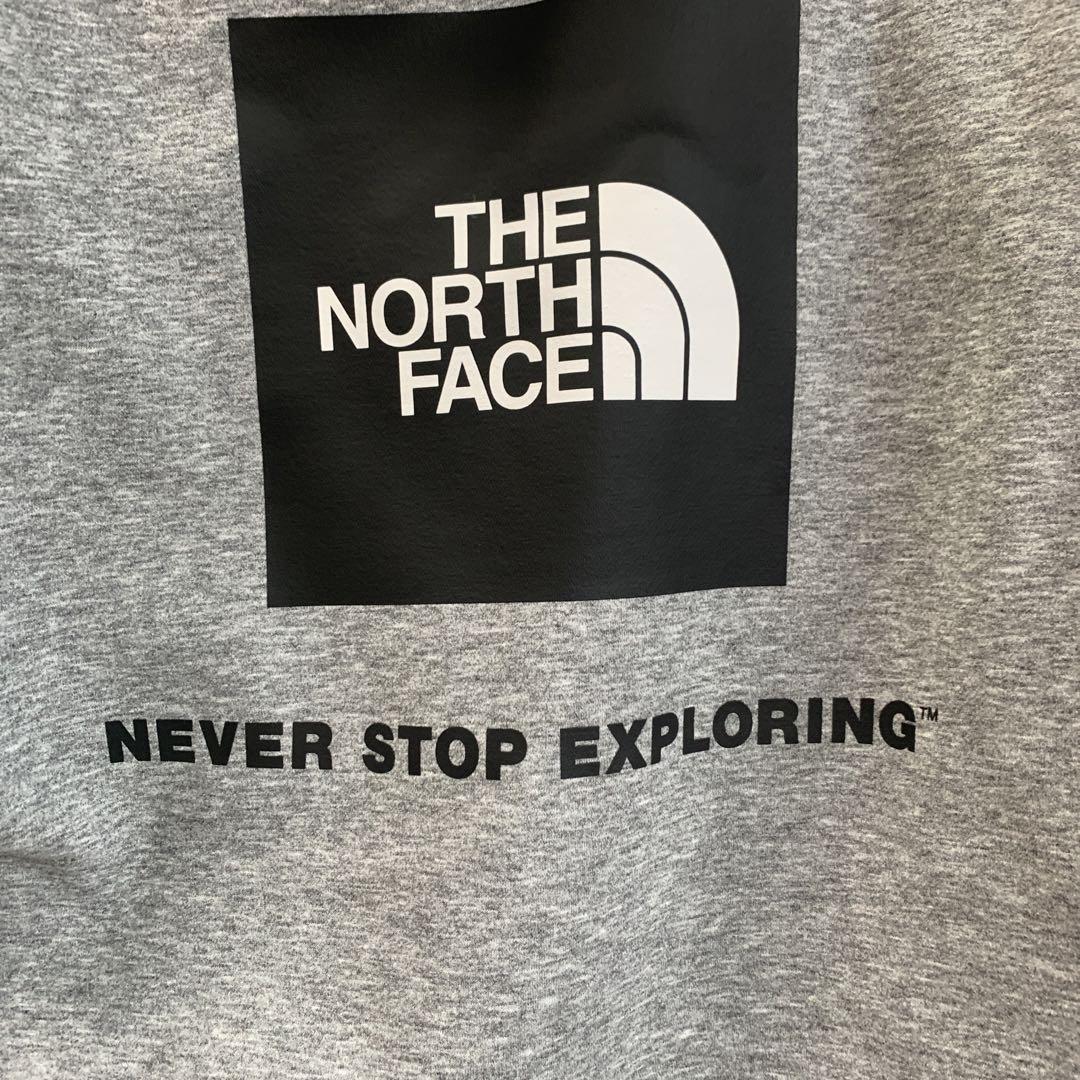 カズTHE NORTH FACE グレー パーカー　サイズM