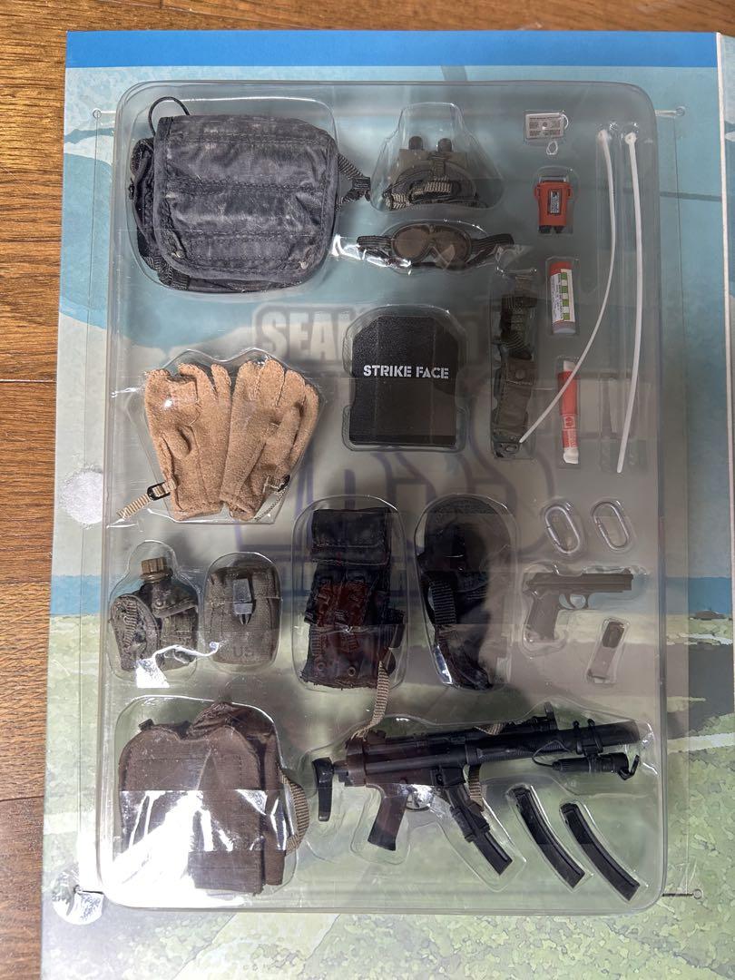 ホットトイズSEAL VBSS COMMANDERとTEAM LEADER2体