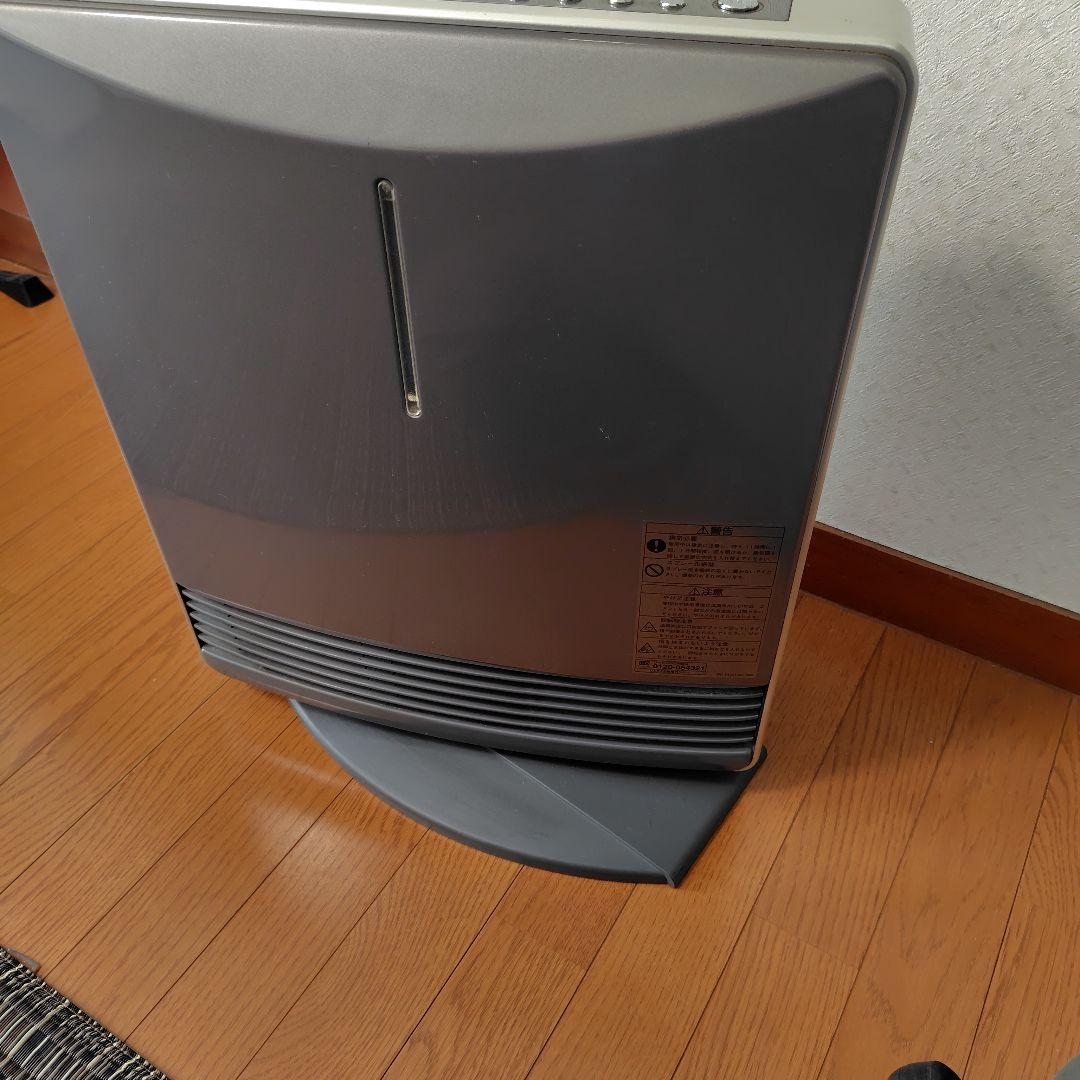 リンナイ　ガスファンヒーター シルバー