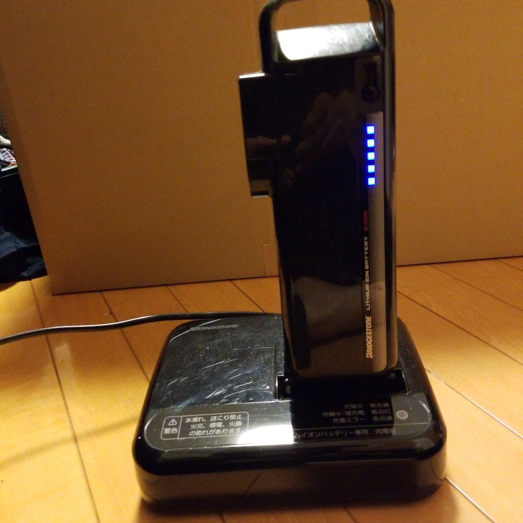 ブリヂストン電動自転車充電器&バッテリーb300セット