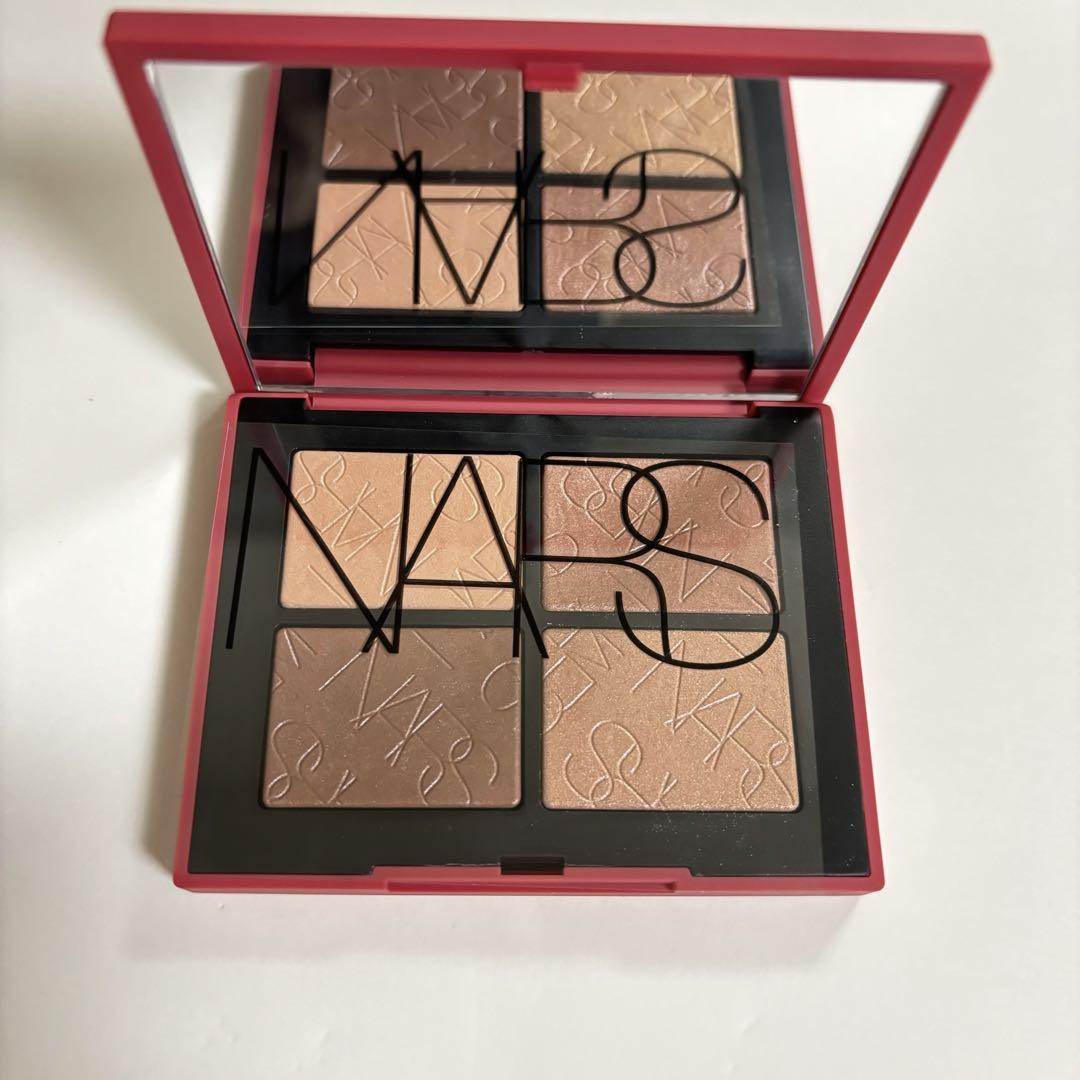 【未使用】NARS  ライトリフレクティング　クワッドアイシャドー  03732