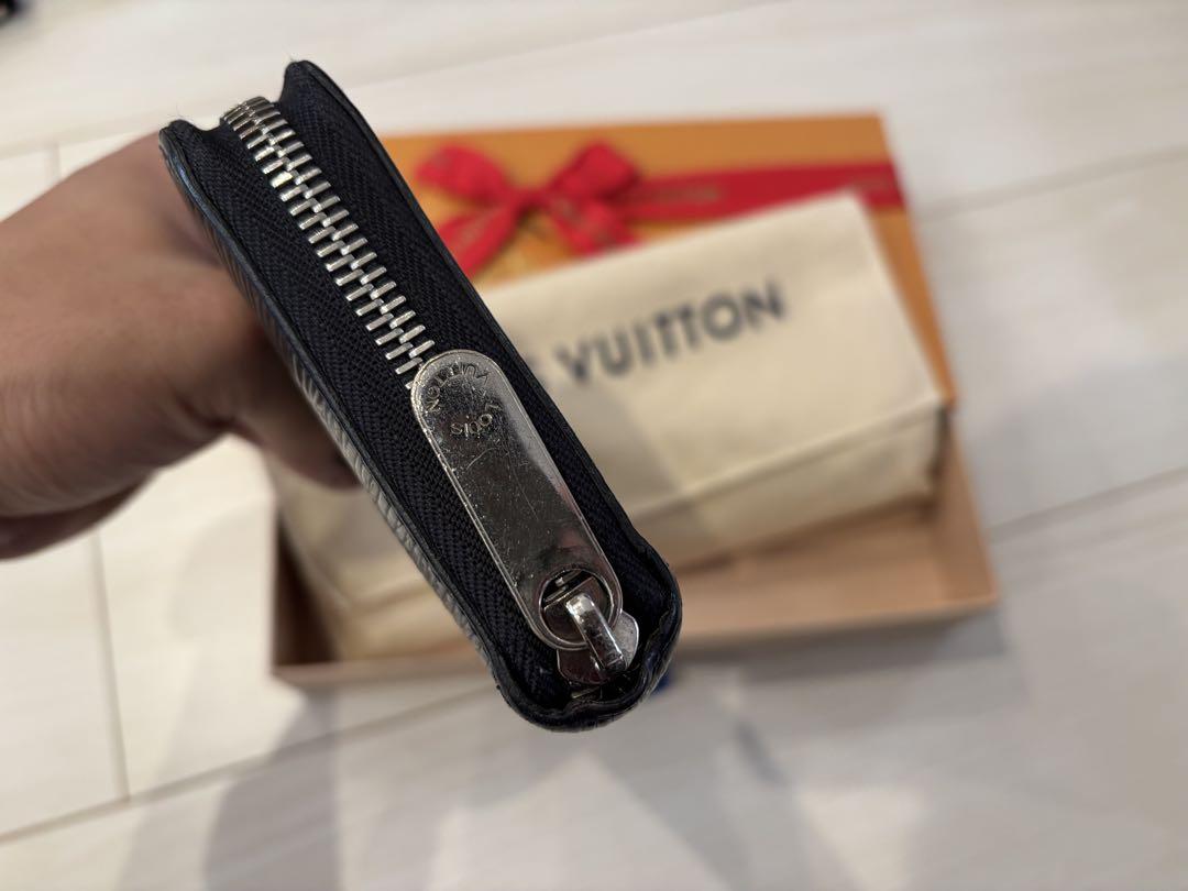 LOUIS VUITTON エピレザー ブラック長財布