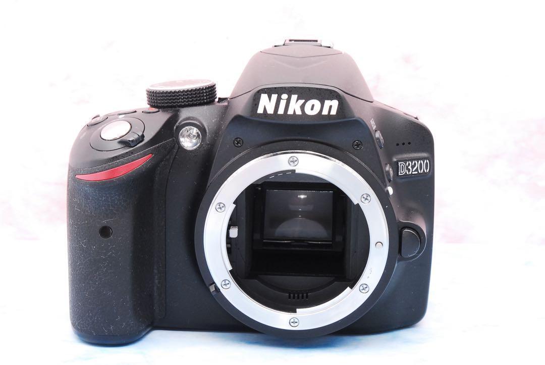 ニコン Nikon D3200★一眼レフカメラ★簡単操作でデビュー向け