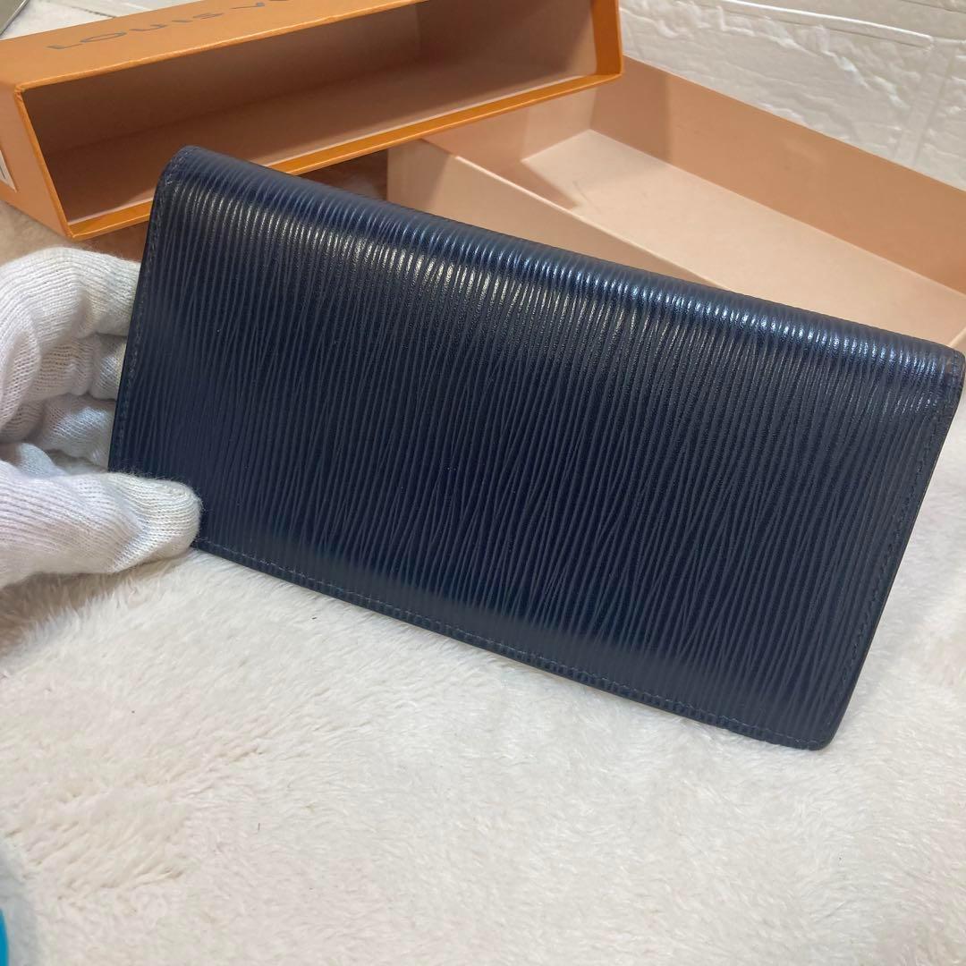 ！新品同然！　ルイヴィトン　エピ　長財布　ブラザ