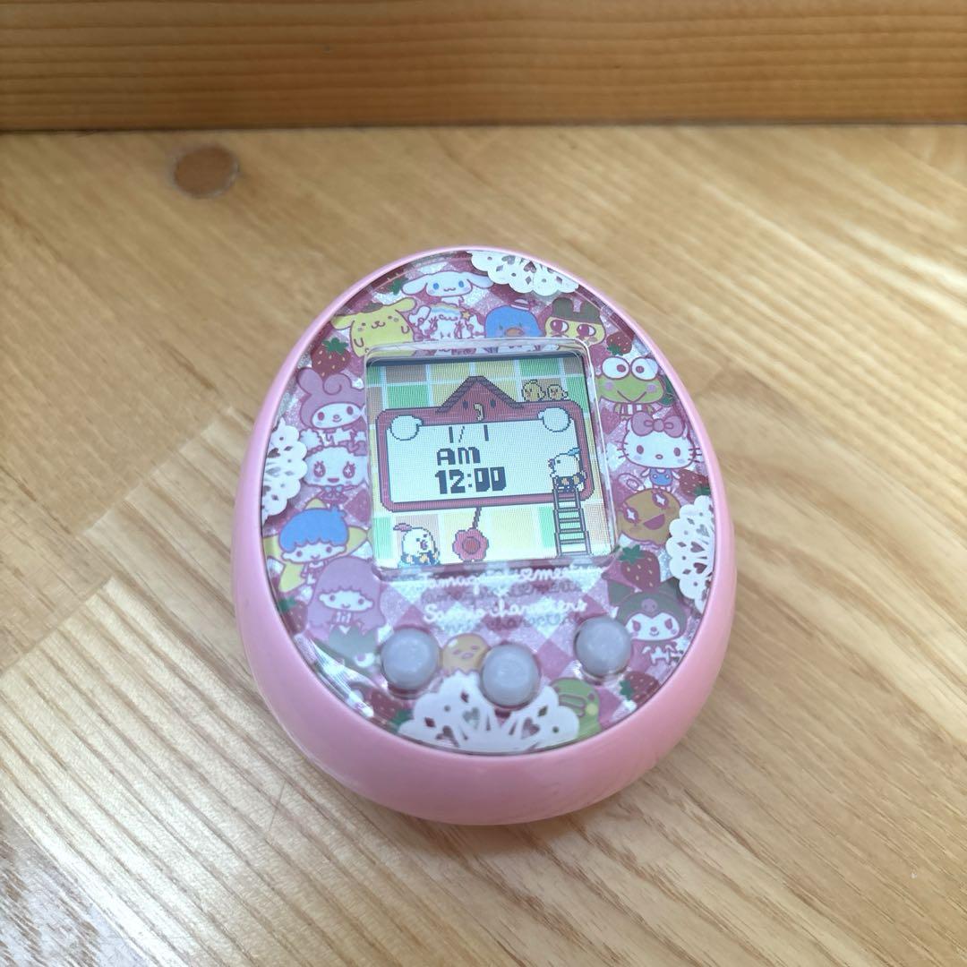 美品】たまごっちみーつ❤️サンリオver ピンク BANDAI - メルカリ