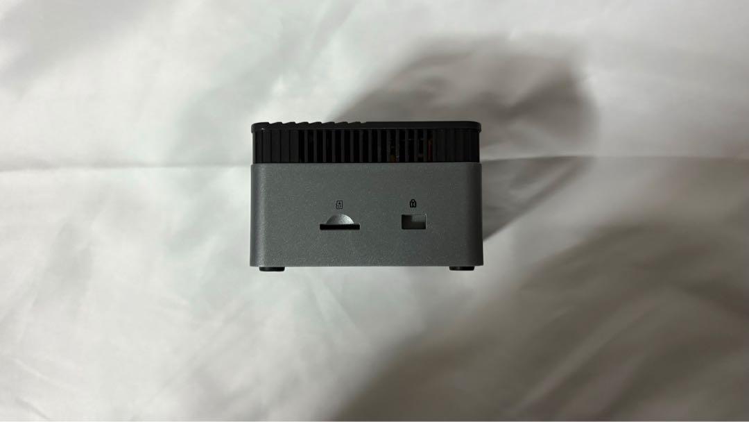GMKtec NucBox5 Intel Celeron N5105 ミニPC