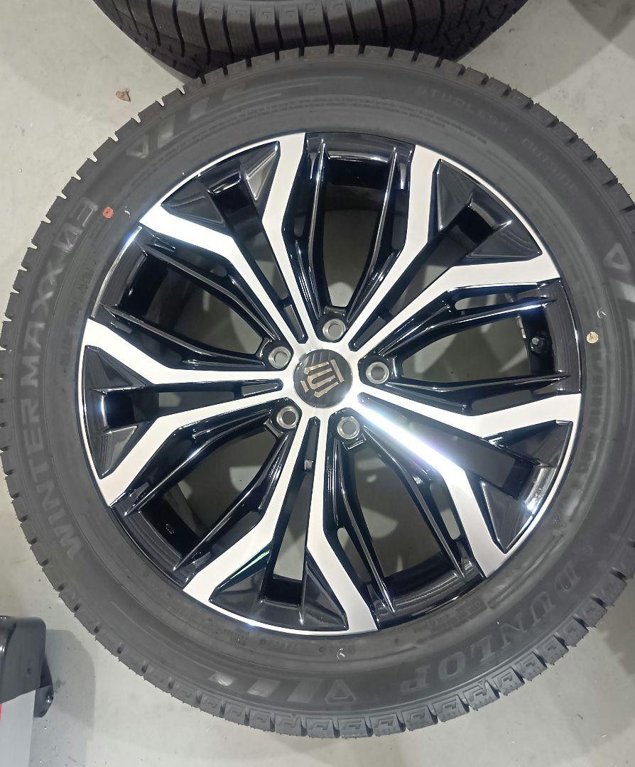 クラウンクロスオーバー　冬タイヤ225/55R19 タイヤ・ホイールセット　４本