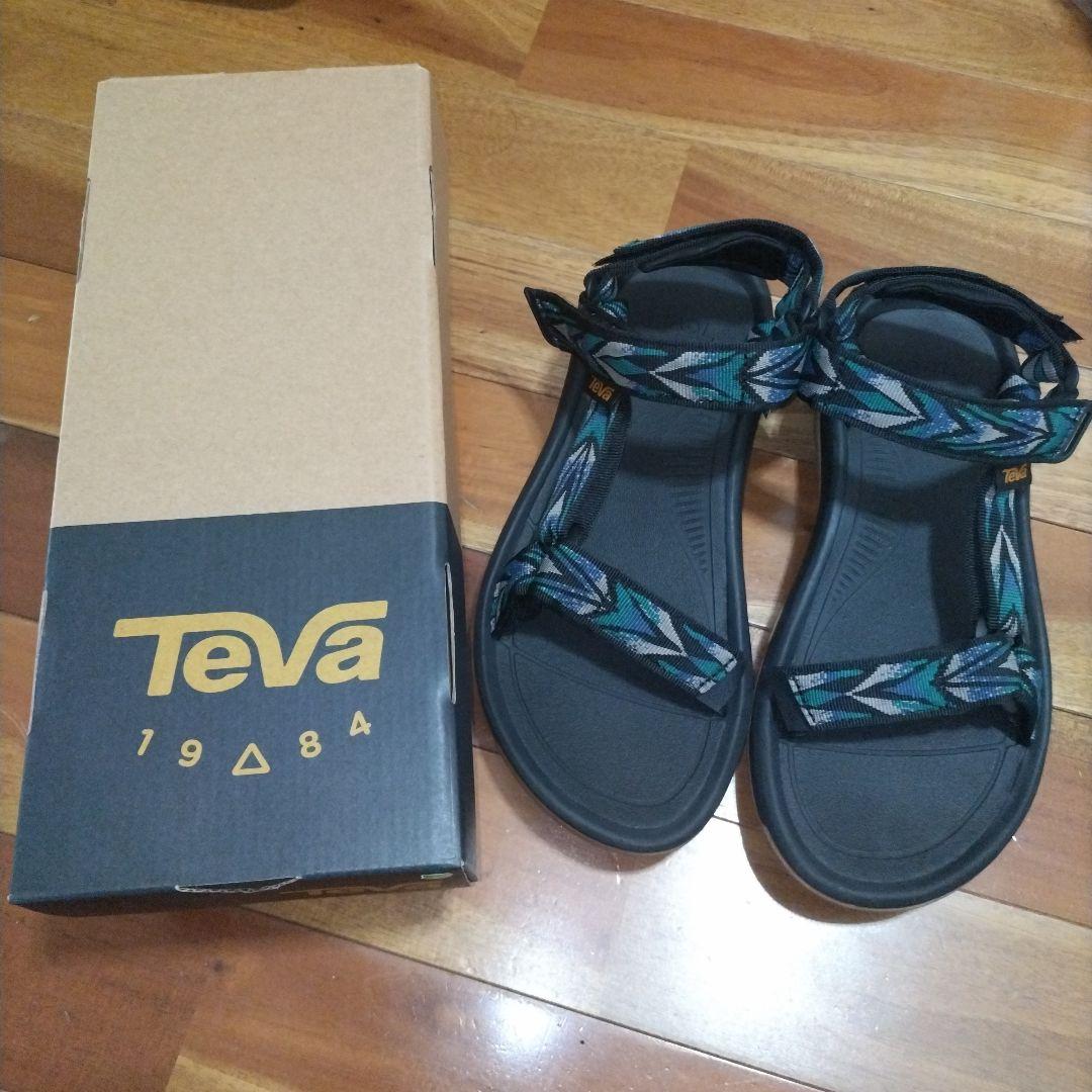 Teva　ストラップサンダル
