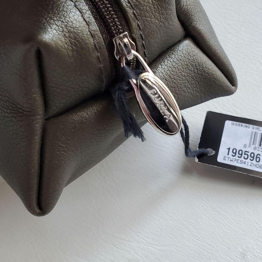 FURLA ブラックレザー ポーチ □FURLA/フルラ 新品タグ付き レザー ポーチ 小物入れ カーキ
