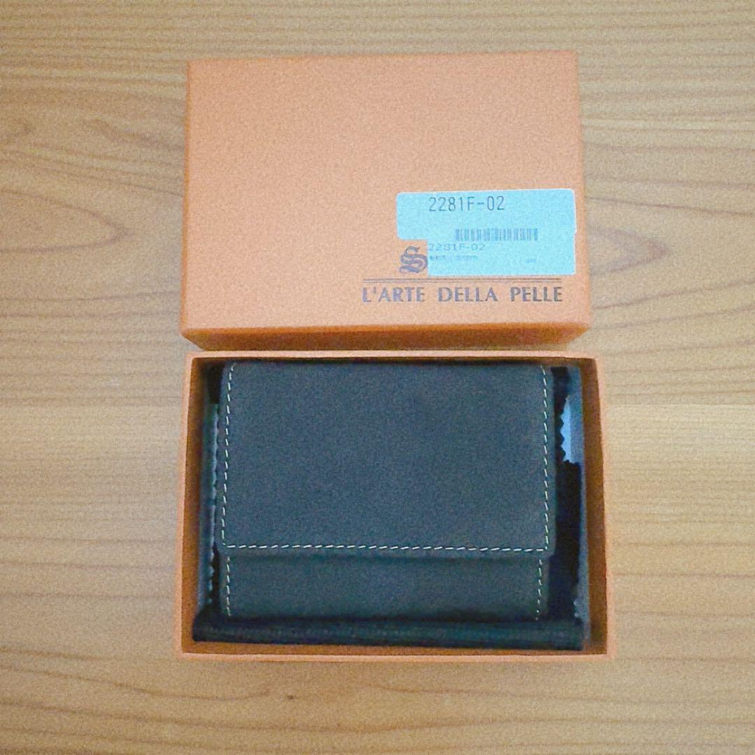 【2025年製 新品】 L'ARTE DELLA PELLE 三つ折り財布 ネイビー 箱付き - メルカリ 小物