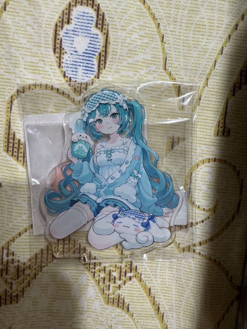 初音ミク　ピアプロ　シナモロール　フィギュア　ホワイトドレス　Ver. アクスタ