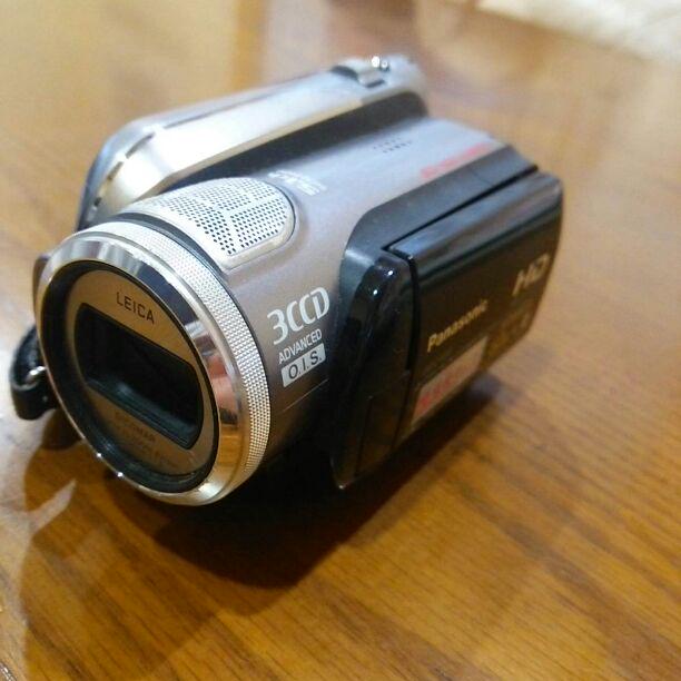 パナソニック デジタルハイビジョンビデオカメラ HDC-HS9-S