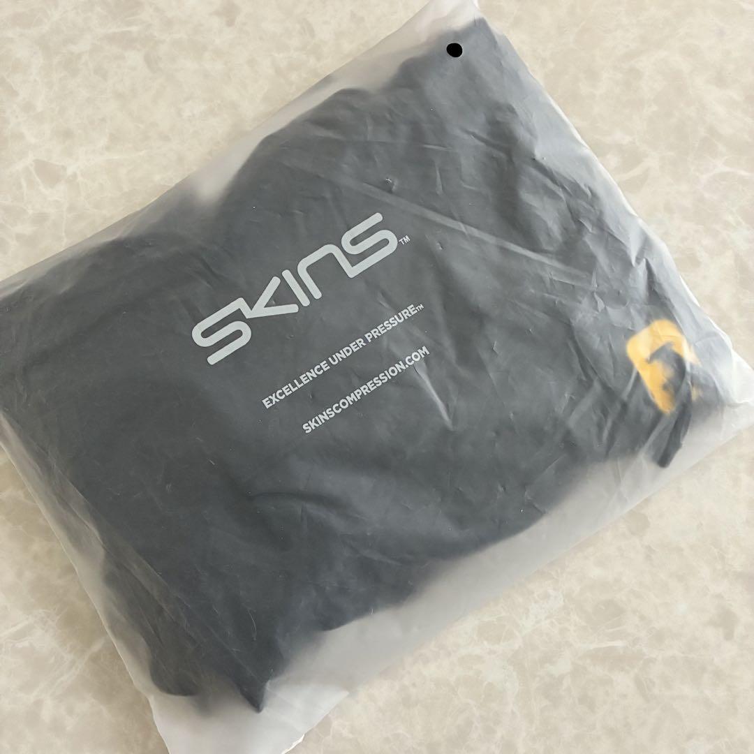 新品 SKINZ 着圧 コンプレッションウェア SERIES-5ロングタイツ 黒