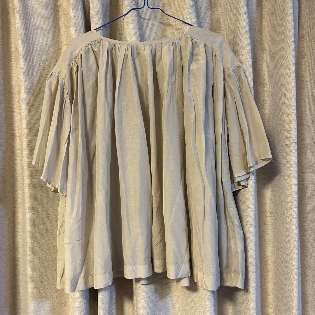 TUTIE. ツチエ　ブラウス　ギャザー　シフォン　シルク混　ベージュ