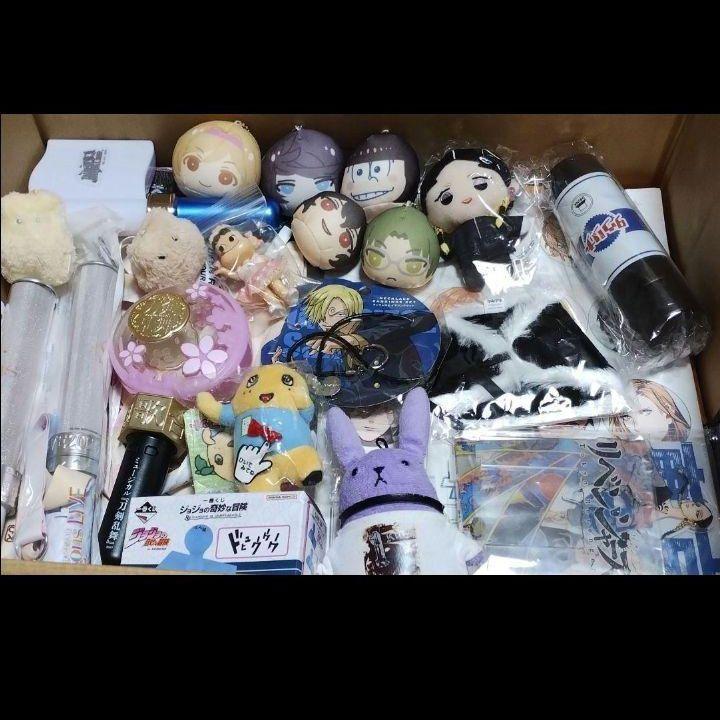 アニメグッズ ノンジャンル まとめ売り 大量 140サイズ 約400