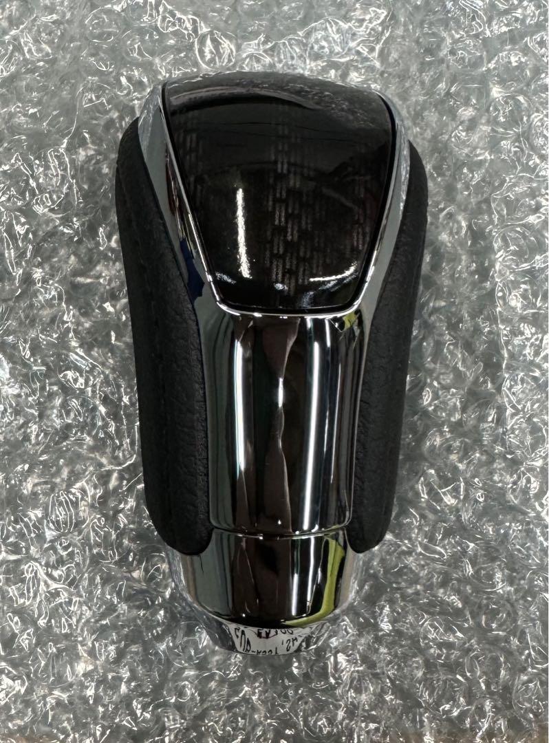 トヨタ車　シフトノブ　レクサス／クラウン系？
