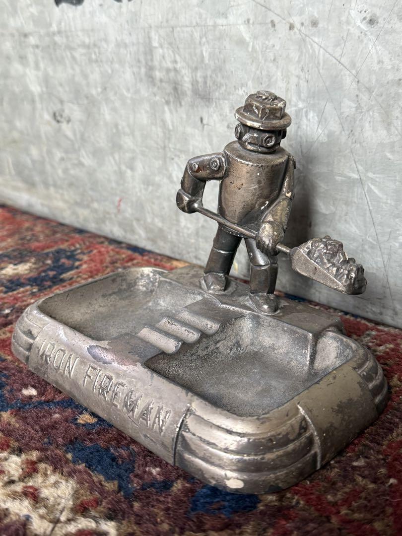 Vintage IRON FIREMAN ASHTRAY アンティーク雑貨