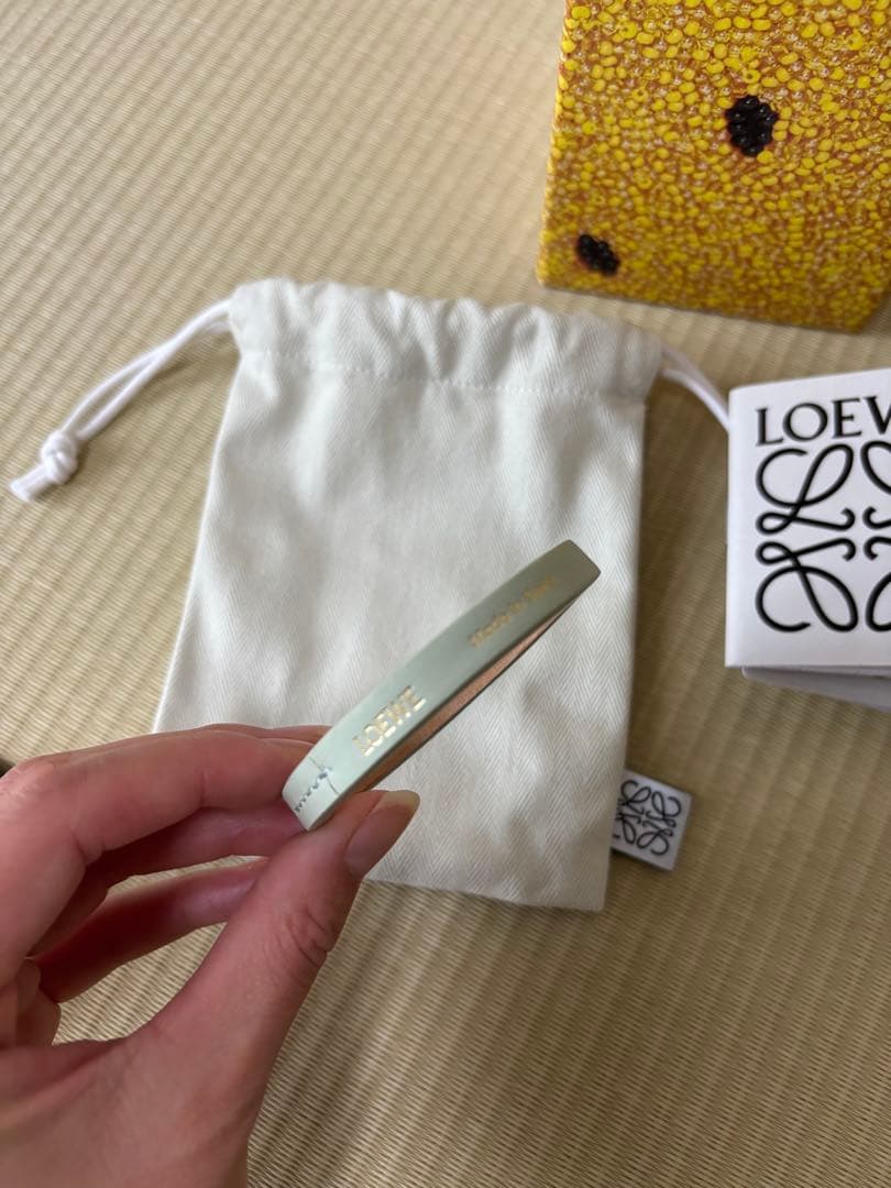 LOEWE ロエベ バングル J242240X42 レザー ブレスレット LOEWE ロエベ バングル J242240X42 レザー ブレスレット