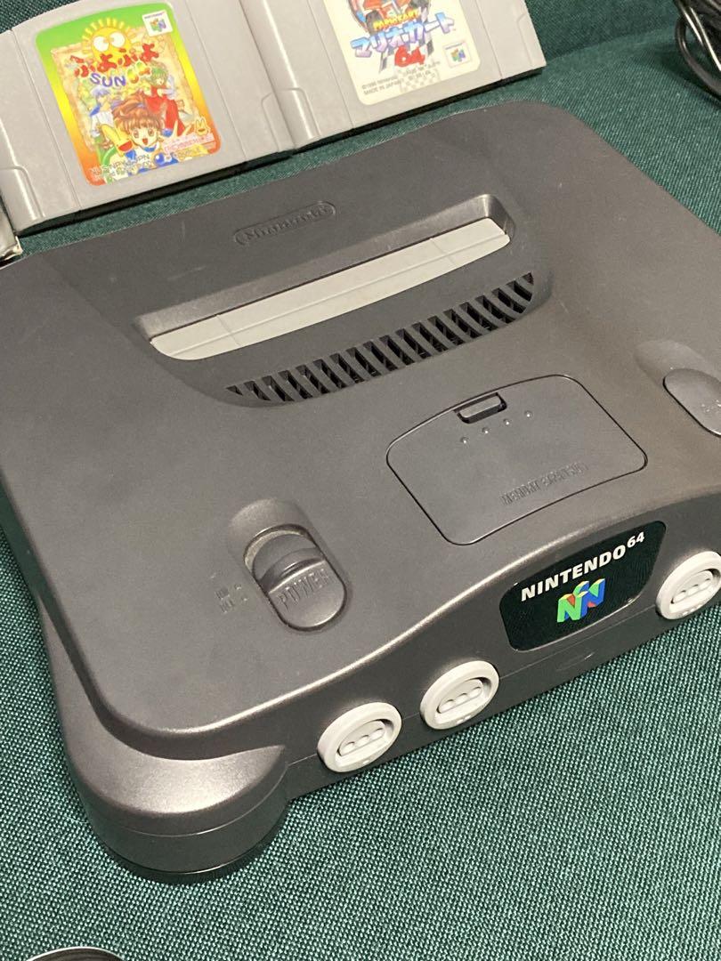 ニンテンドー64本体コントローラーソフト3つ箱付き