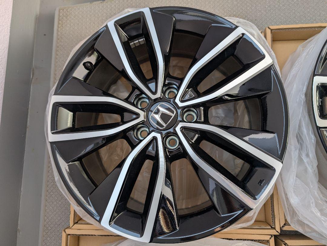 ホンダ　新型ヴェゼル　純正ホイール　4本　新品　18インチ