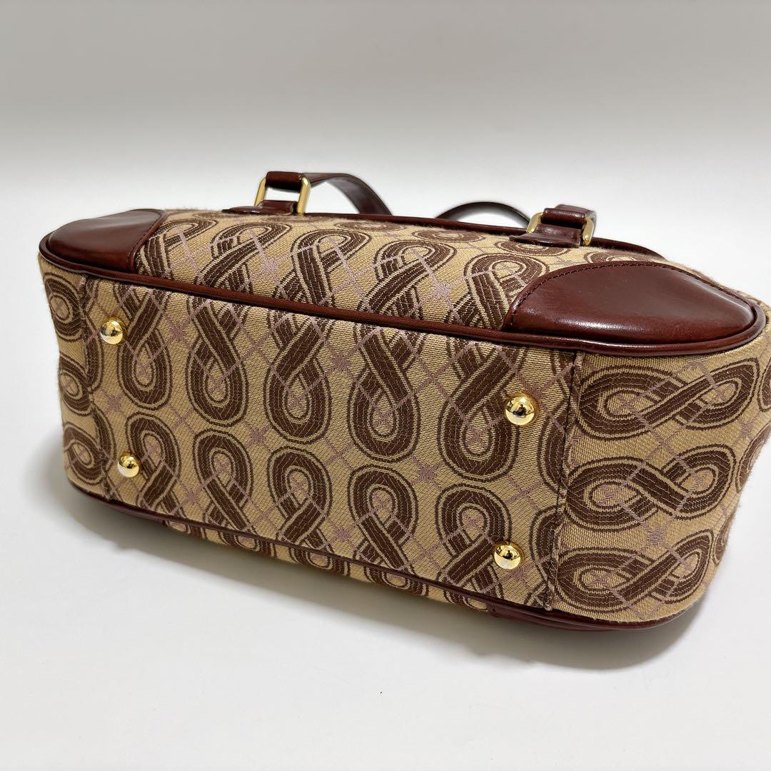極美品 ANNA SUI ハンドバッグ フラップ ゴールド金具 e139