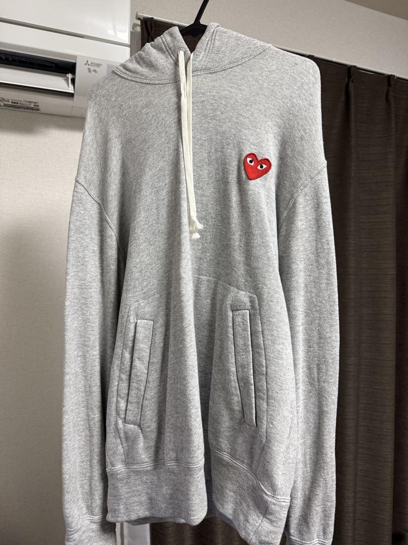 コムデギャルソン PLAY パーカー　Mサイズ PLAY COMME des GARCONS - プレイコムデギャルソン ジップアップ