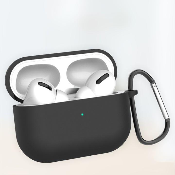 AirPods Pro シリコン ケース 2個セット ブラック カラビナ付き - メルカリ AirPods Pro シリコン ケース 2個セット ブラック カラビナ付き - メルカリ