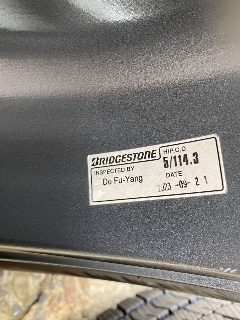 バリ溝22年製スタッドレスVRX2 バルミナ16インチ