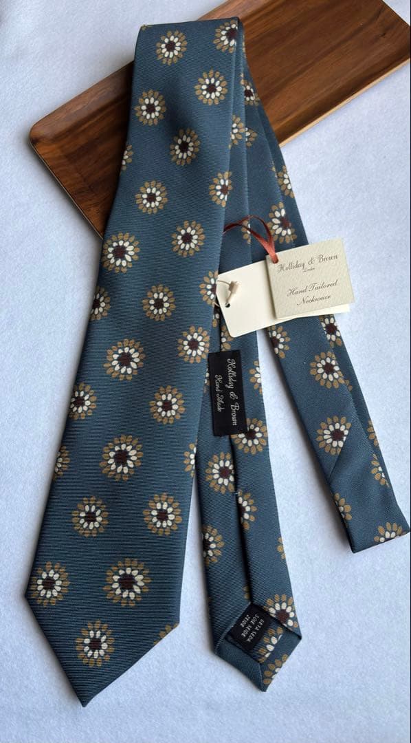 ホリデーブラウン ネクタイ