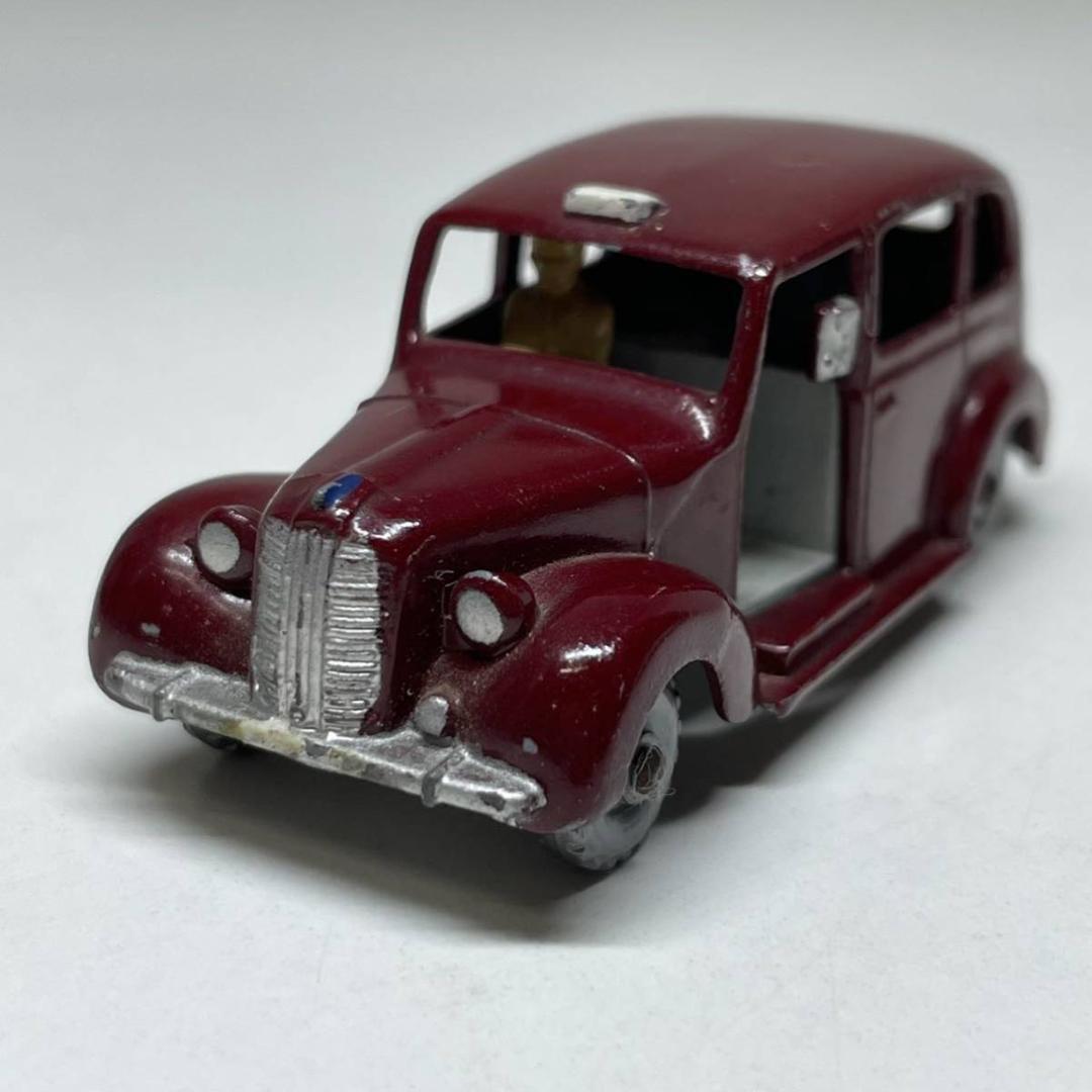 MATCHBOX No.17 オースチンメトロポリタン レズニー MATCHBOX No.17 オースチンメトロポリタン レズニー ミニカー