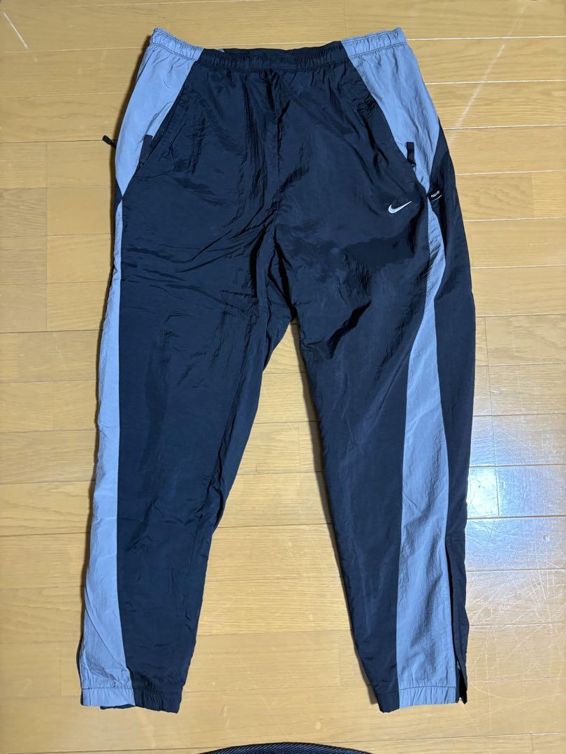 Nike テックフリースパンツ