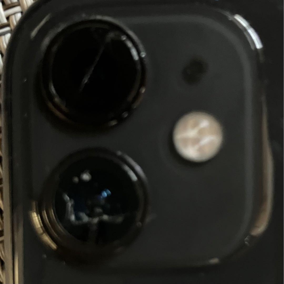 iPhone 11 ブラック 128 GB docomo