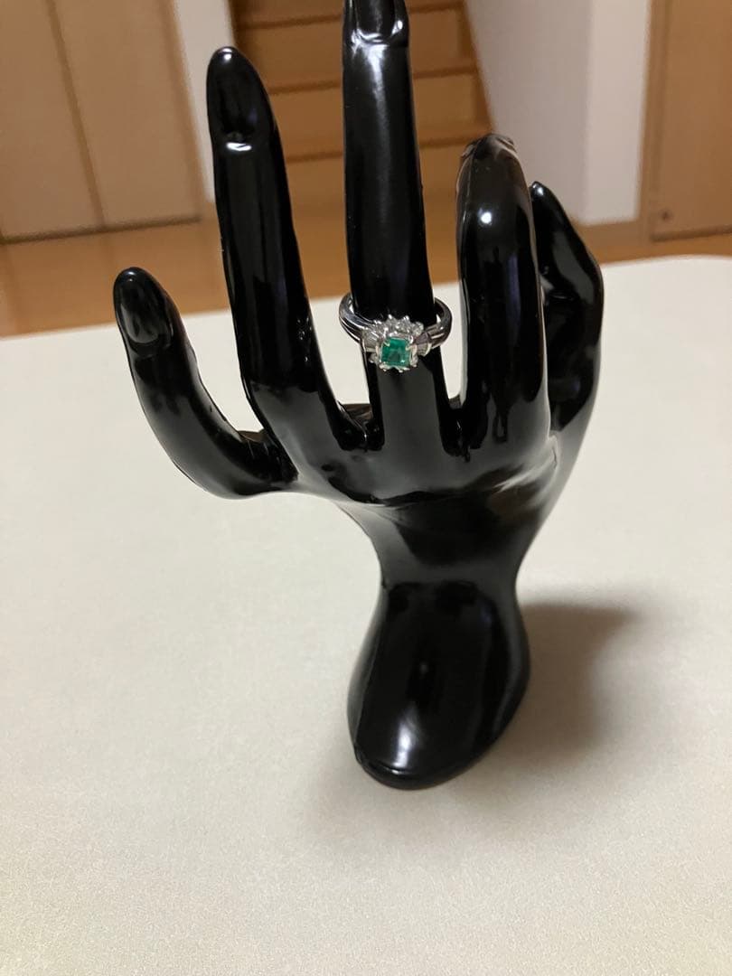 ジュエリーマキエメラルドプラチナリング　9号