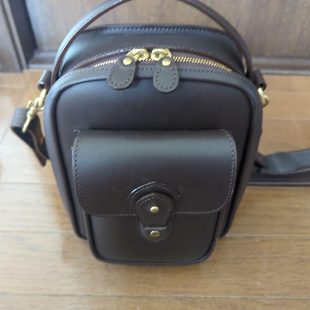 ITAGAKI スマホショルダーバッグ ダークブラウン