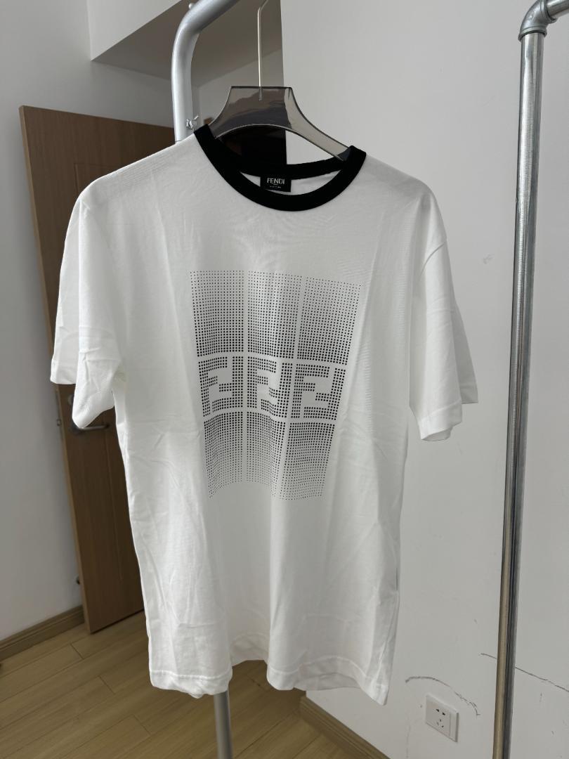 fendi ホワイトコットン Tシャツ - メルカリ
