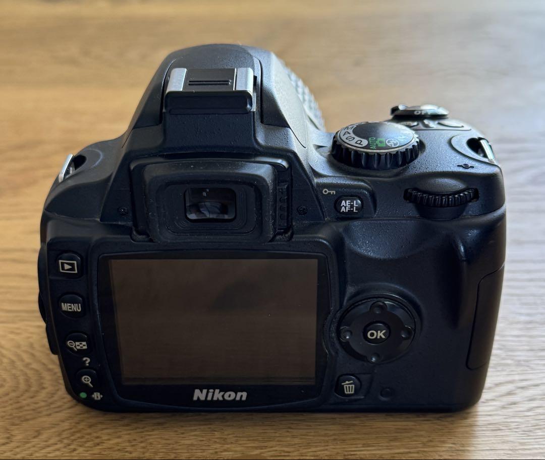 Nikon D40★デジタル一眼レフカメラ★標準レンズ18-55mm付き