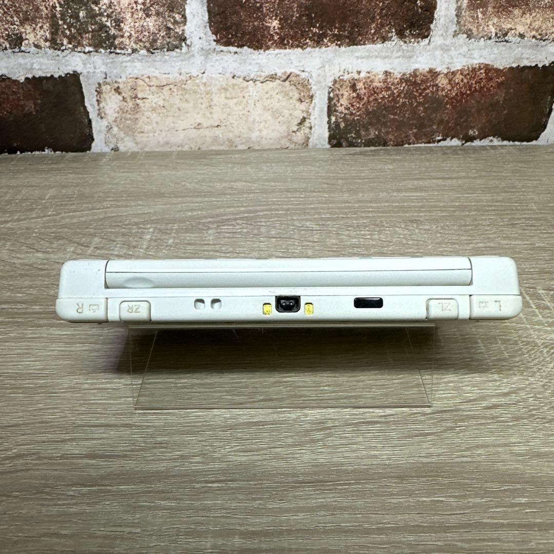 New ニンテンドー 3DS 本体 ホワイト パステルドット New ニンテンドー 3DS 本体 ホワイト パステルドット