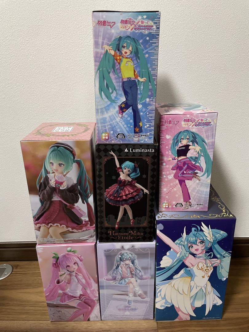 あかもく氏描き下ろしによる「初音ミク Fashion フィギュア