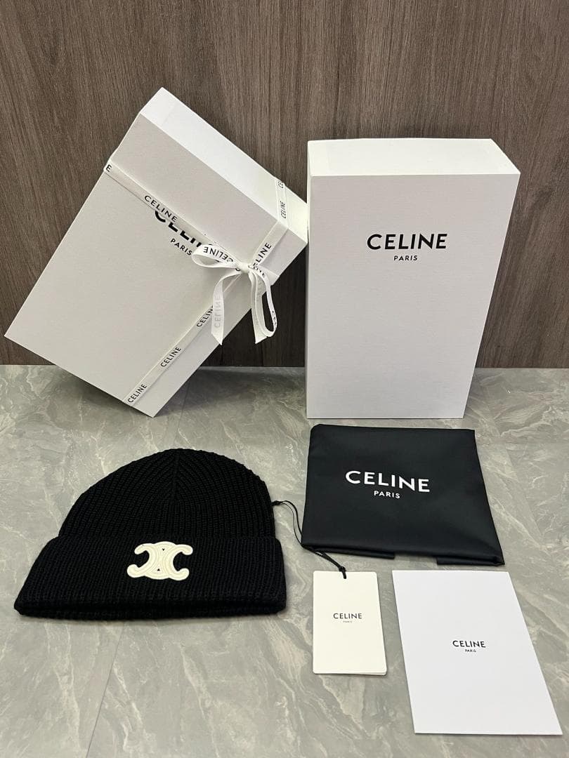 CELINE ブラックニット帽男女兼用