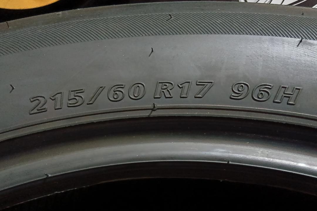 未使用日本製造4本ブリヂストン ネクストリー215/60R17　４本セット