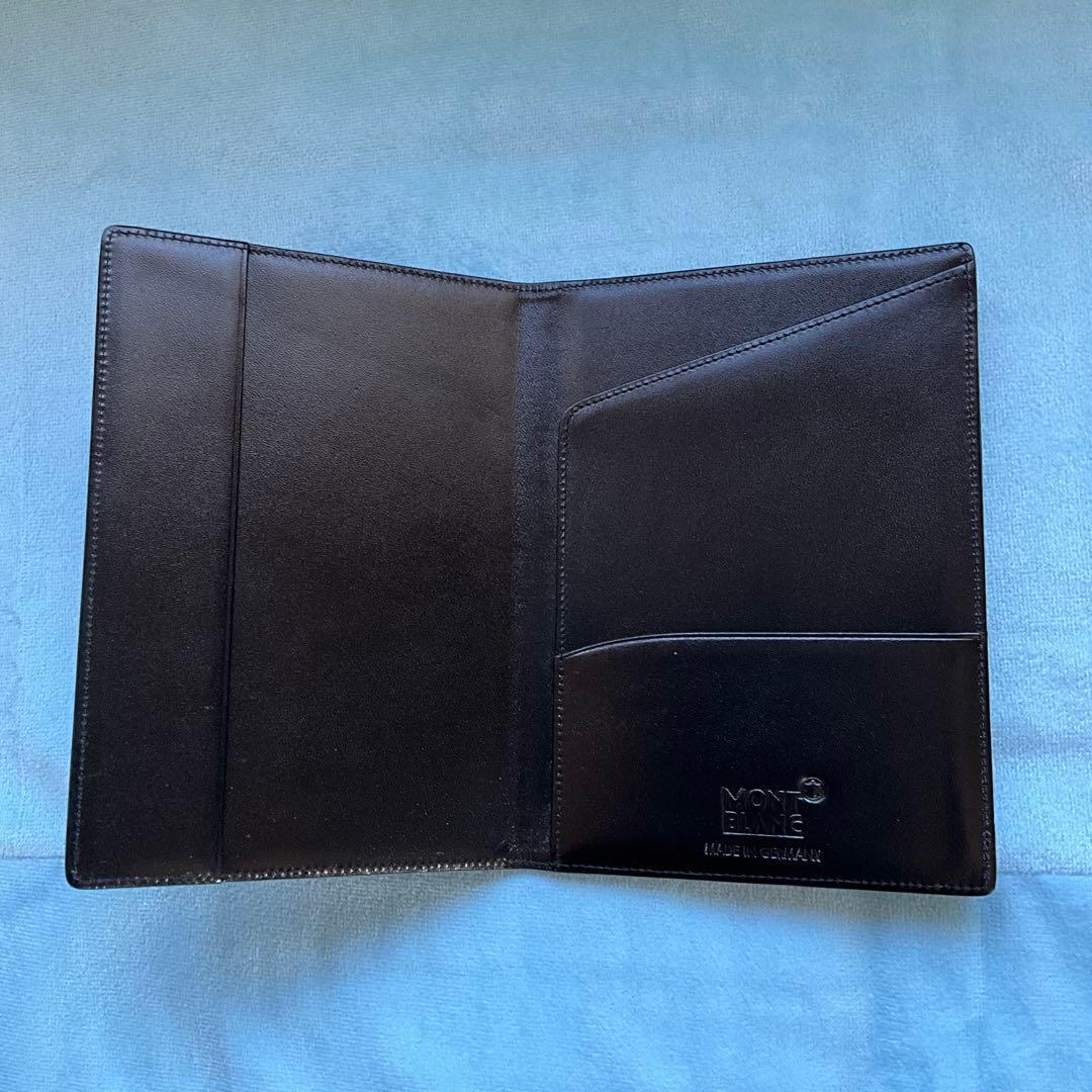 中古 MONTBLANCモンブラン パスポートケース ブラック - メルカリ 中古 MONTBLANCモンブラン パスポートケース ブラック - メルカリ