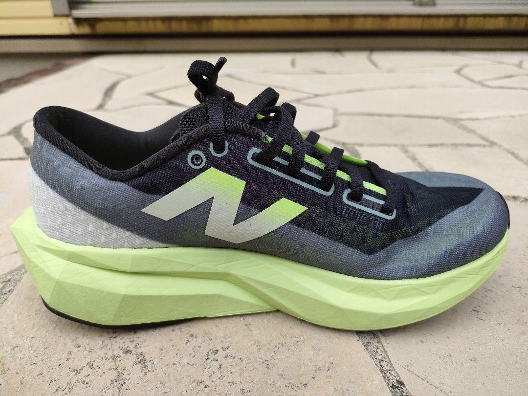 スパイク・シューズ new balance   Fuel Cell Rebel v4 25cm